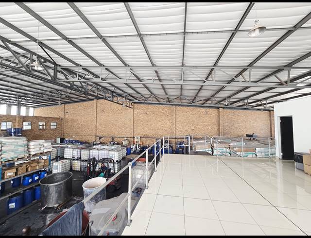 1,226M² WAREHOUSE TO LET IN KYA SANDS